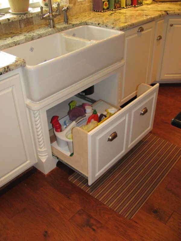 Craft ing an useful drawer under the sink