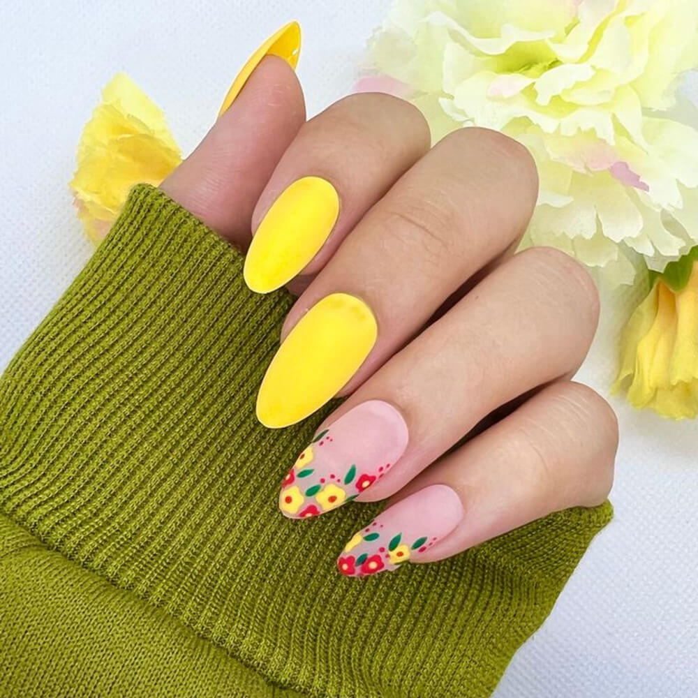 40 Stunning Yellow Acrylic Nails To Shine All Year Long