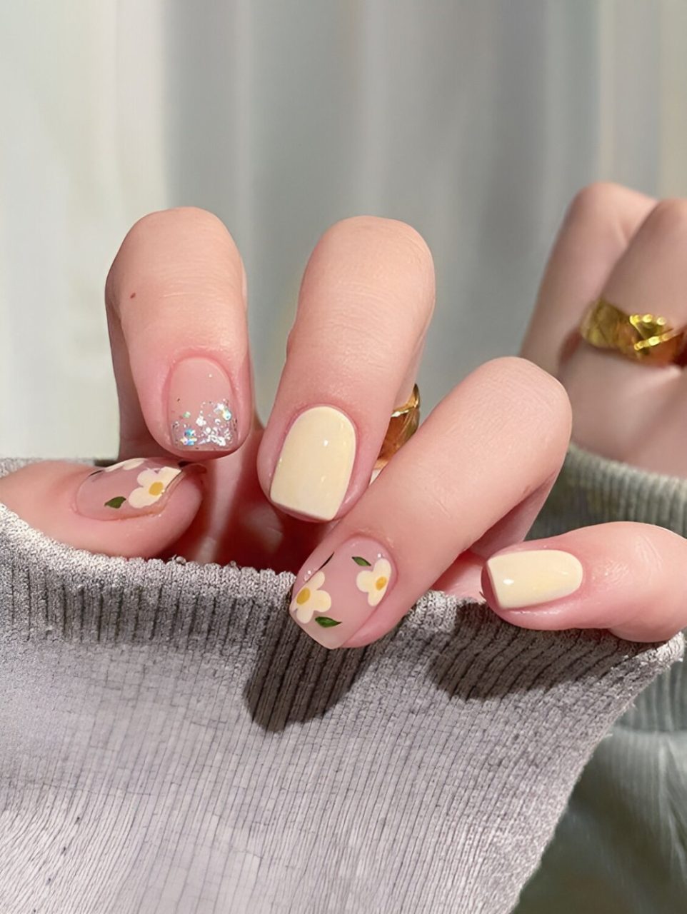Short and Sweet: 30 Charming Square Nail Designs That Will Steal Your Heart. - COOT