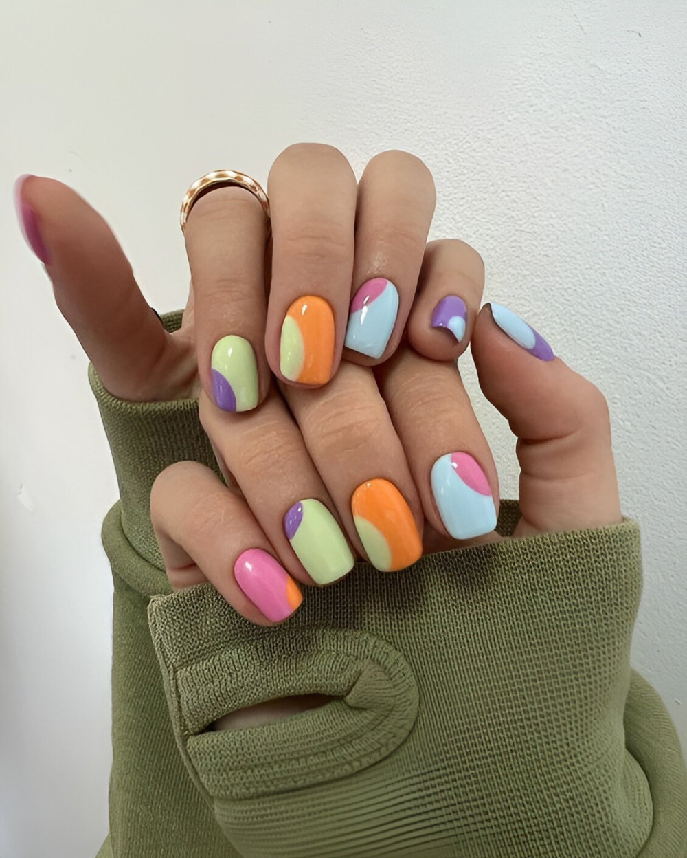 Short and Sweet: 30 Charming Square Nail Designs That Will Steal Your Heart. - COOT