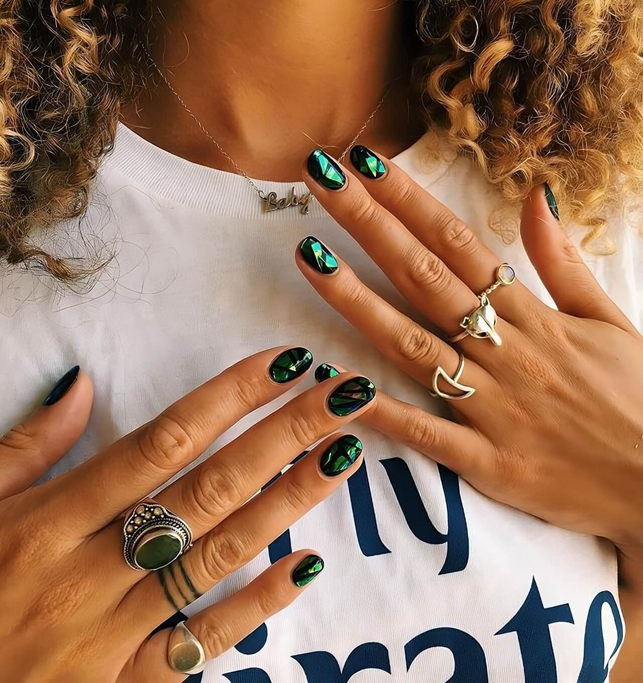 "30 30 St. Patrick’s Day Nail Ideas That Will Bring You A Jolly Holiday - 229
