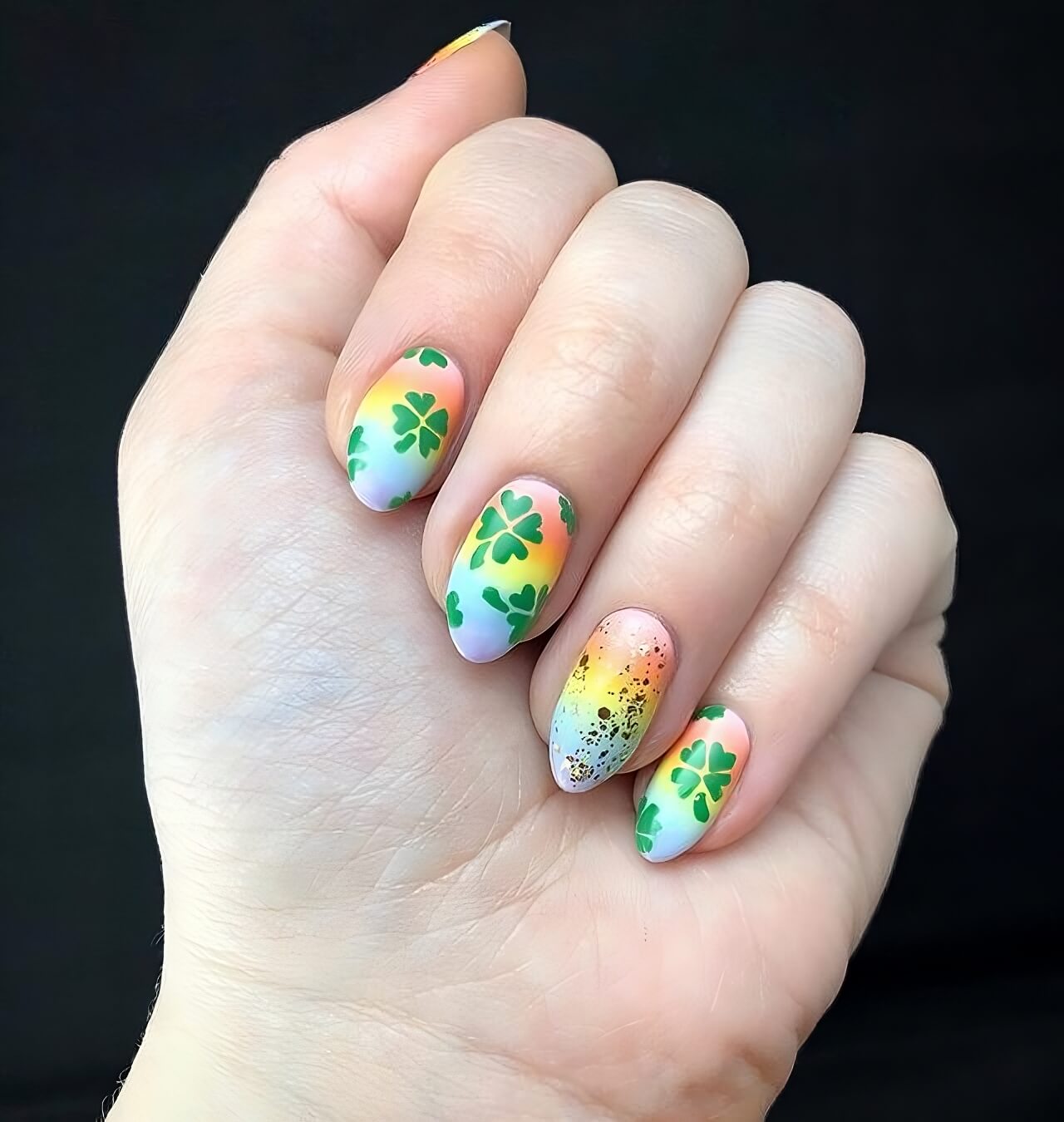 "30 30 St. Patrick’s Day Nail Ideas That Will Bring You A Jolly Holiday - 233