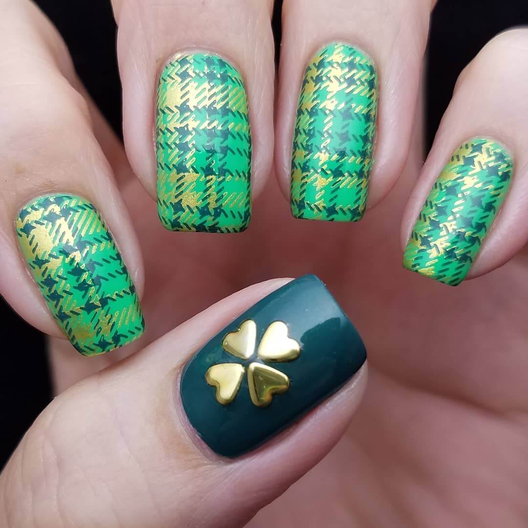 "30 30 St. Patrick’s Day Nail Ideas That Will Bring You A Jolly Holiday - 199