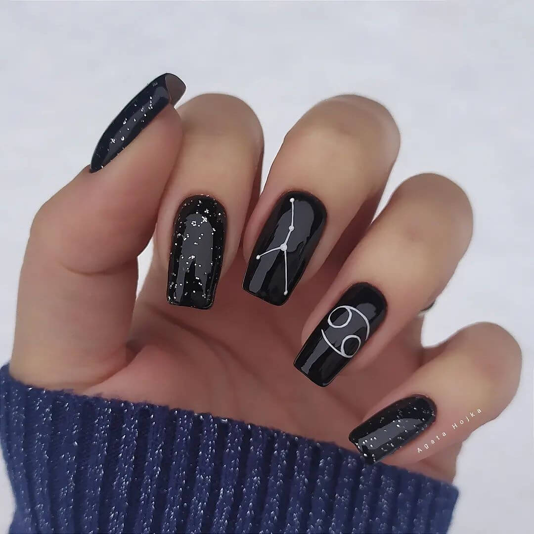 "30 30 Incredibly Breathtaking Galaxy Nails That Take Your Manicure Up A Notch - 213